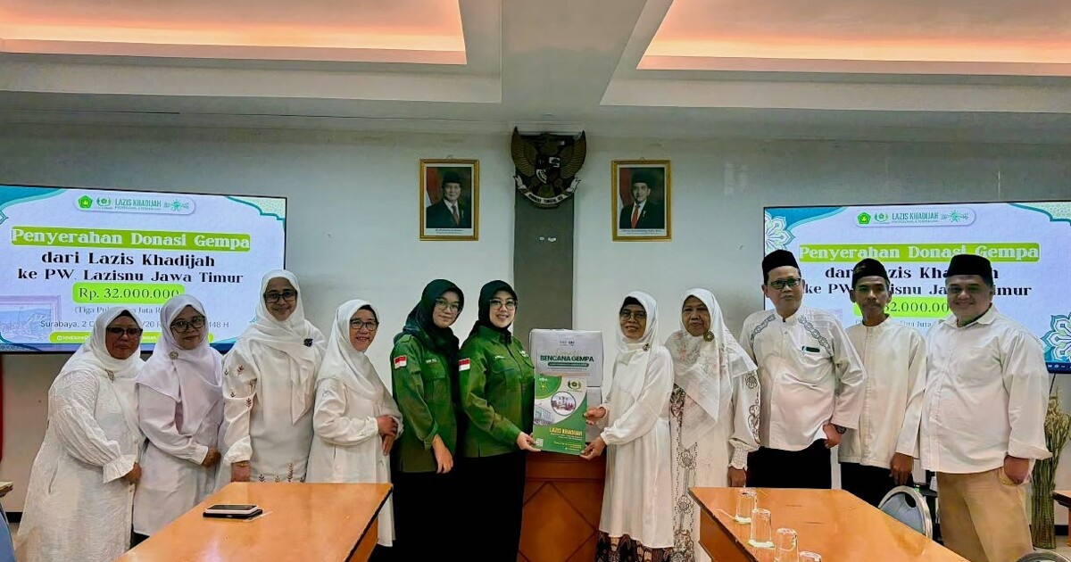 LAZIS Khadijah Donasi Rp32 Juta bagi Korban Gempa Flores NTT melalui LAZISNU Jatim