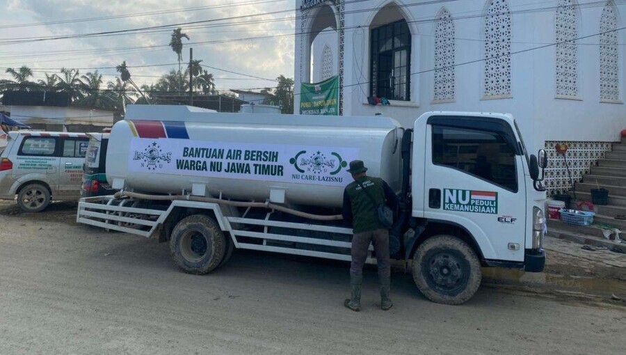 LAZISNU Jatim Kirim Truk Tangki Air ke Aceh