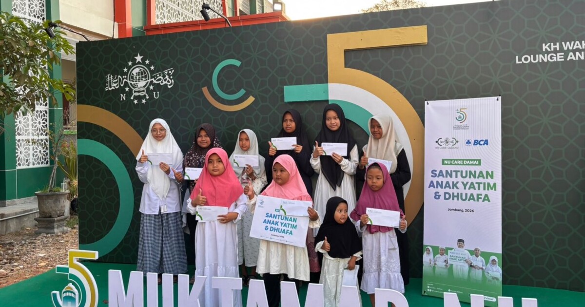 Senangnya Anak Yatim di Sekitar Arena Muktamar NU  ...