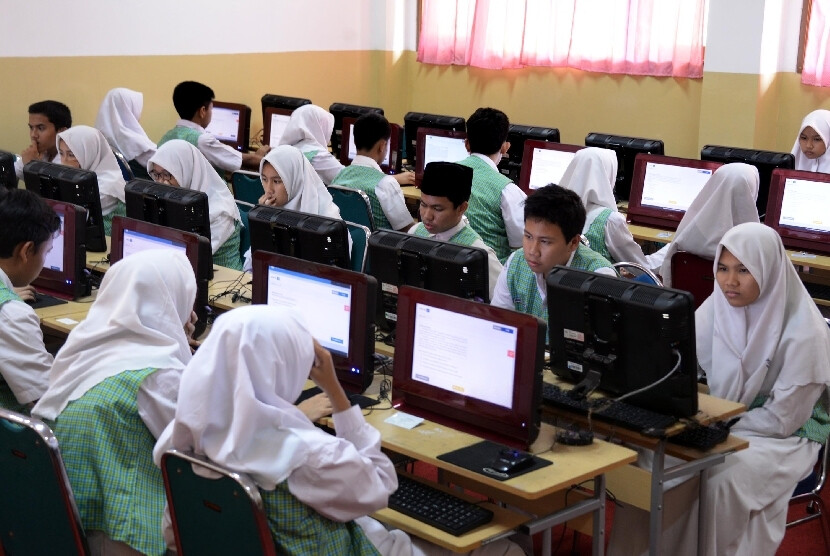 Pelatihan Komputer Gratis untuk Pelajar