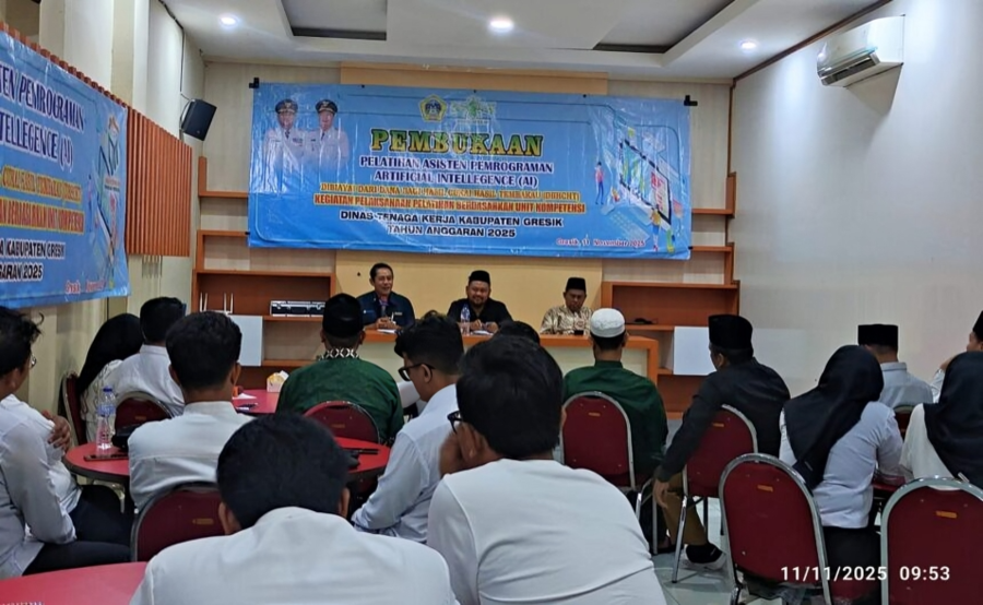 Pelatihan Asisten Pemrograman AI di Gresik