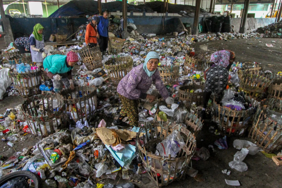 Pengelolaan Sampah Berbasis Masyarakat