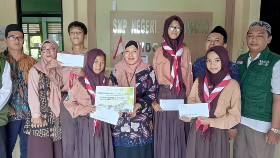 NU Care Cerdas - Beasiswa Siswa Berprestasi yang Kurang Mampu di Desa Plumbungan